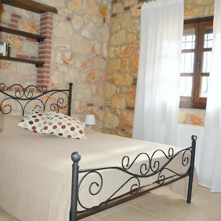 Stone House Tamara