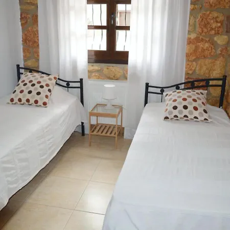 Stone House Tamara בית נופש פסאקודיה