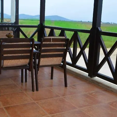 בית נופש Stone House Tamara *